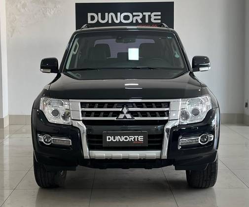 MITSUBISHI PAJERO FULL 3.2 HPE 4X4 16V TURBO INTERCOOLER DIESEL 2P AUTOMÁTICO MITSUBISHI PAJERO FULL 3.2 HPE 4X4 16V TURBO INTERCOOLER DIESEL 2P AUTOMÁTICO